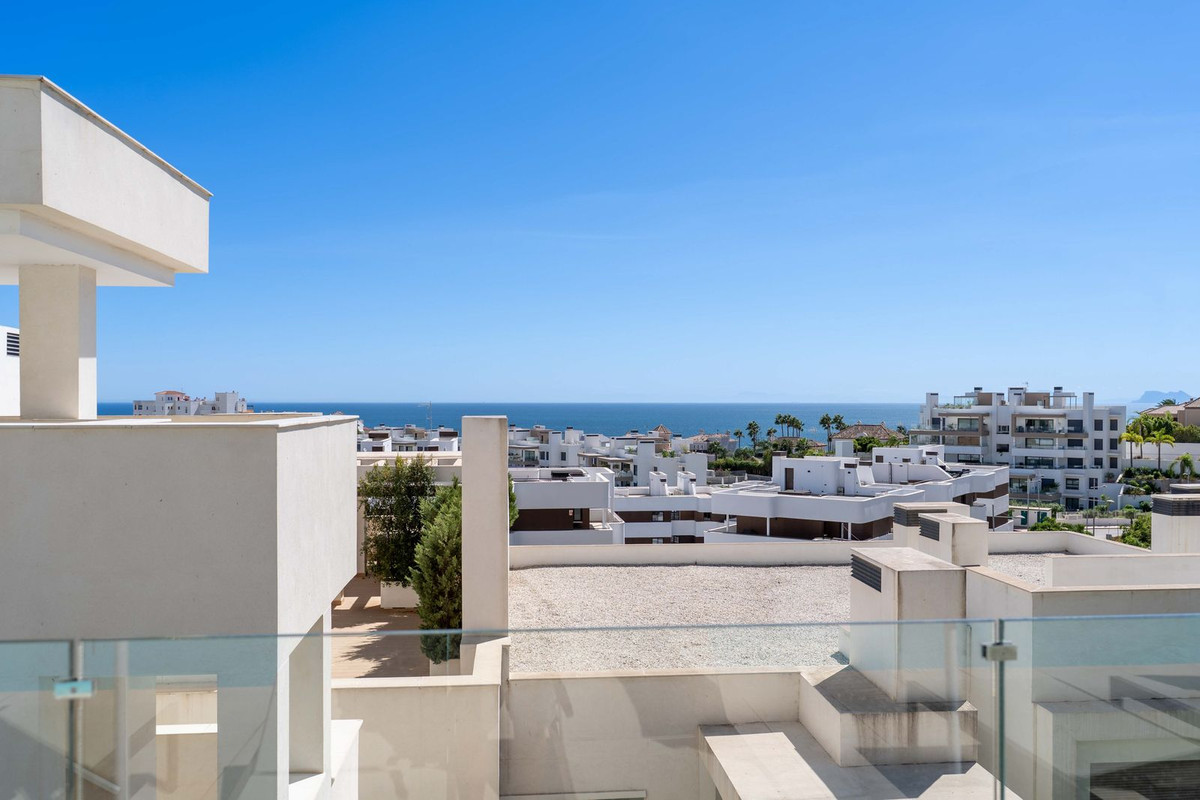 Se vende Apartamento en Planta Última de 4 dormitorios en Costa Del Sol, Málaga, España