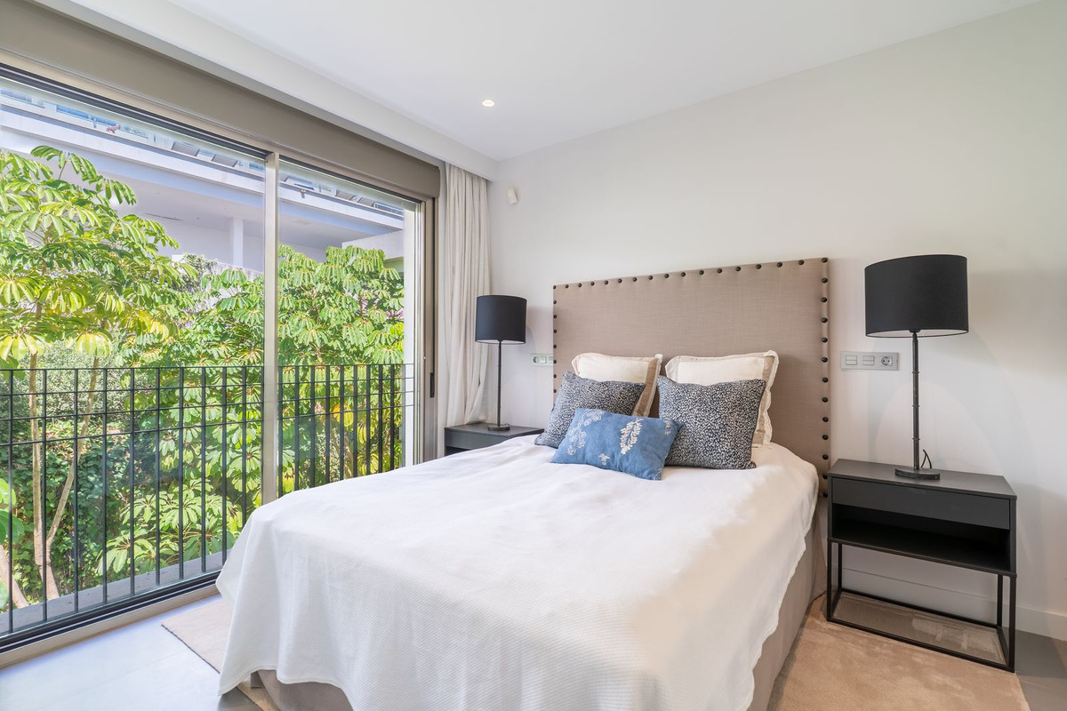 Se vende Apartamento en Planta Última de 4 dormitorios en Costa Del Sol, Málaga, España