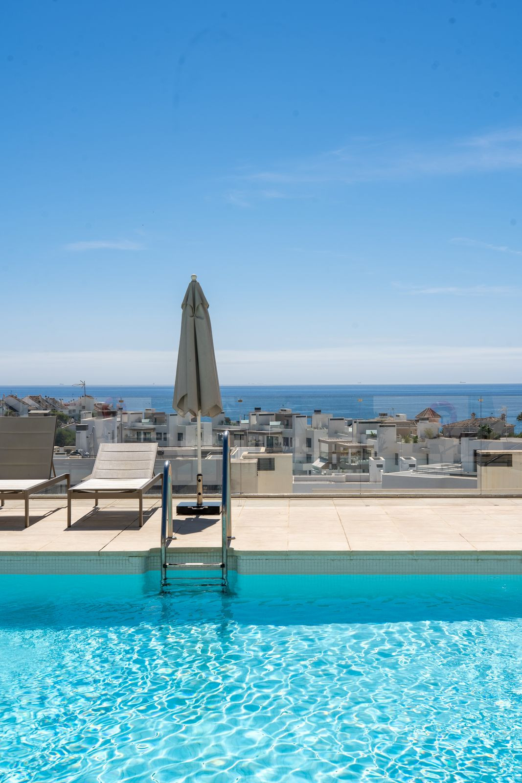 Se vende Apartamento en Planta Última de 4 dormitorios en Costa Del Sol, Málaga, España