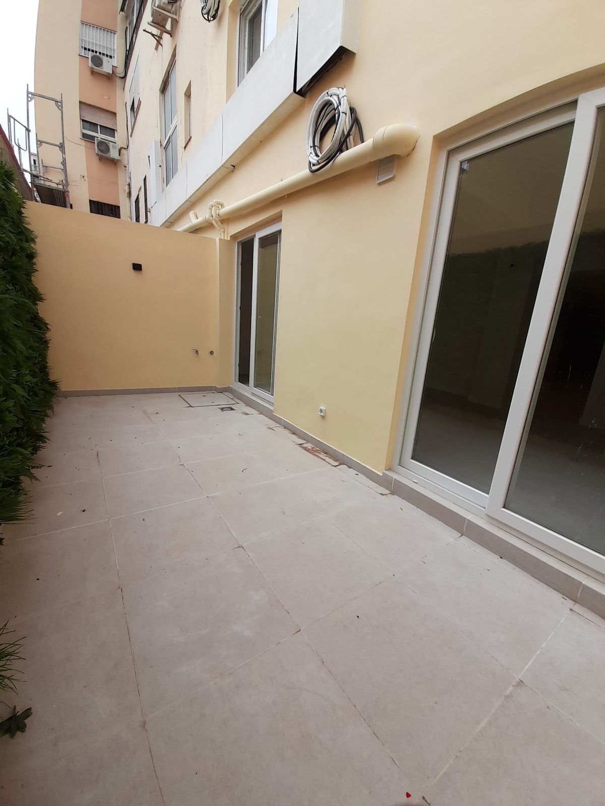Se vende Apartamento Planta Baja de 3 dormitorios en Costa Del Sol, Málaga, España