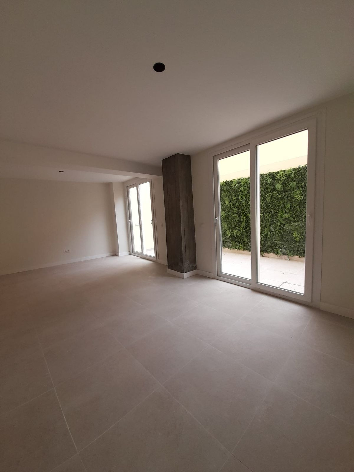 Se vende Apartamento Planta Baja de 3 dormitorios en Costa Del Sol, Málaga, España