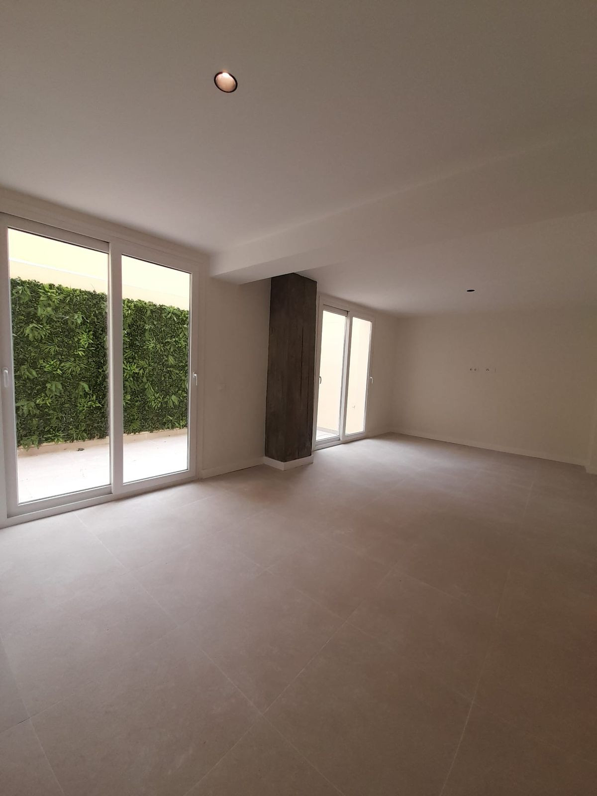 Se vende Apartamento Planta Baja de 3 dormitorios en Costa Del Sol, Málaga, España