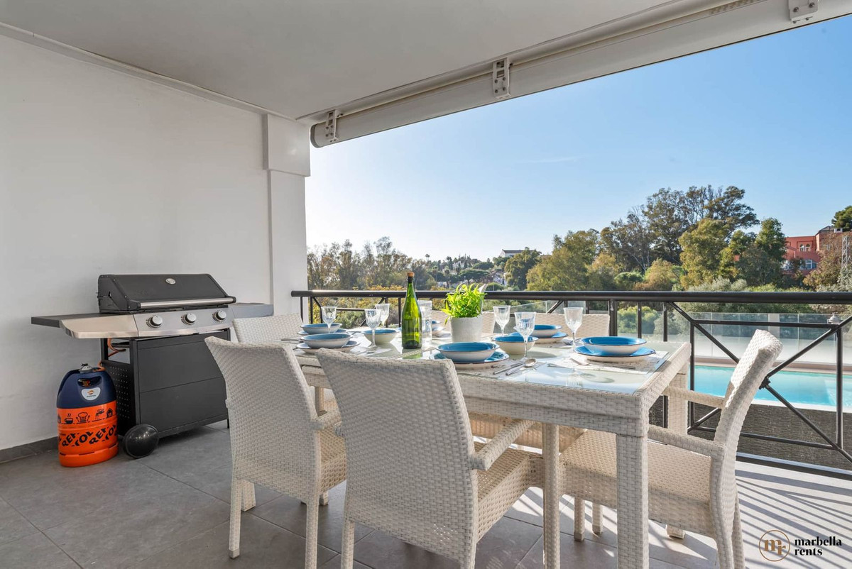 Se vende Pareada de 6 dormitorios en Costa Del Sol, Málaga, España