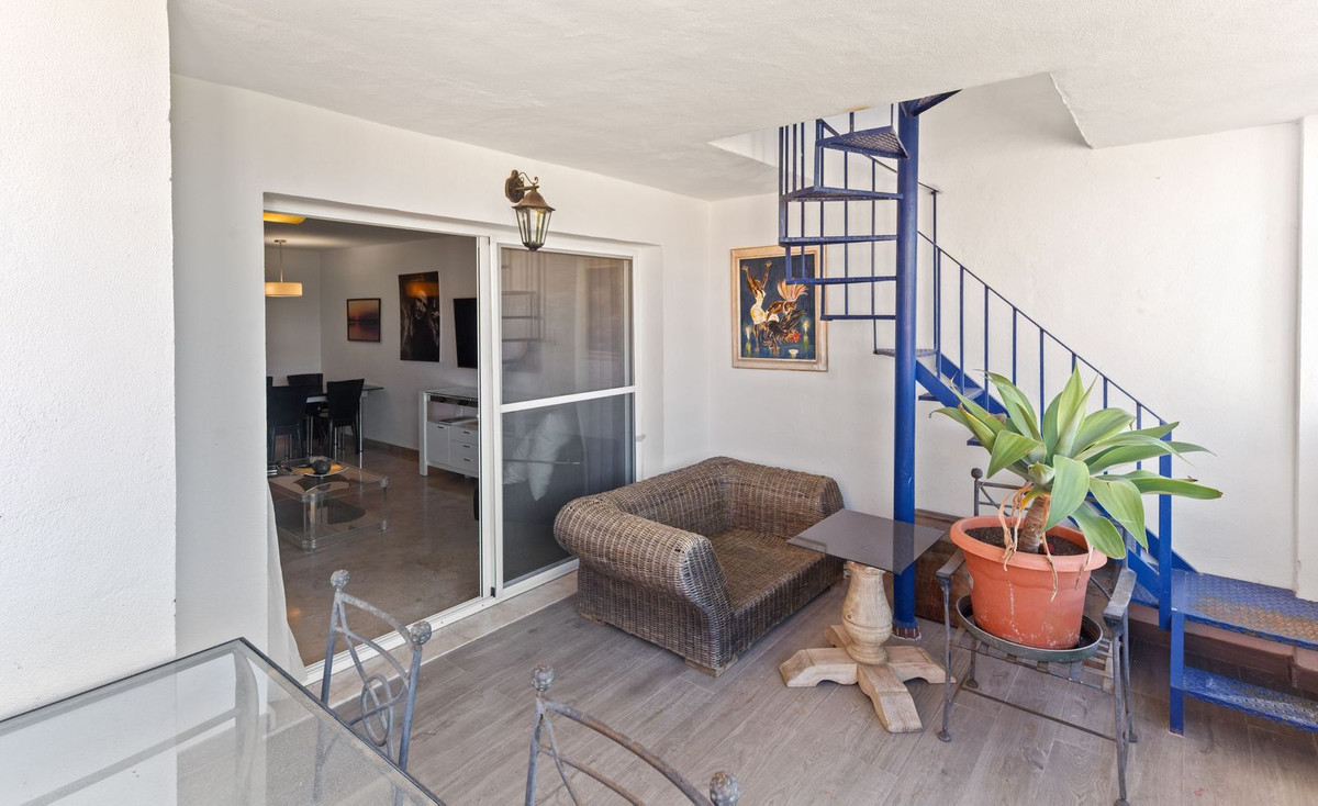 2 Bed Apartment for sale in Atalaya Costa Del Sol, Málaga, Spain