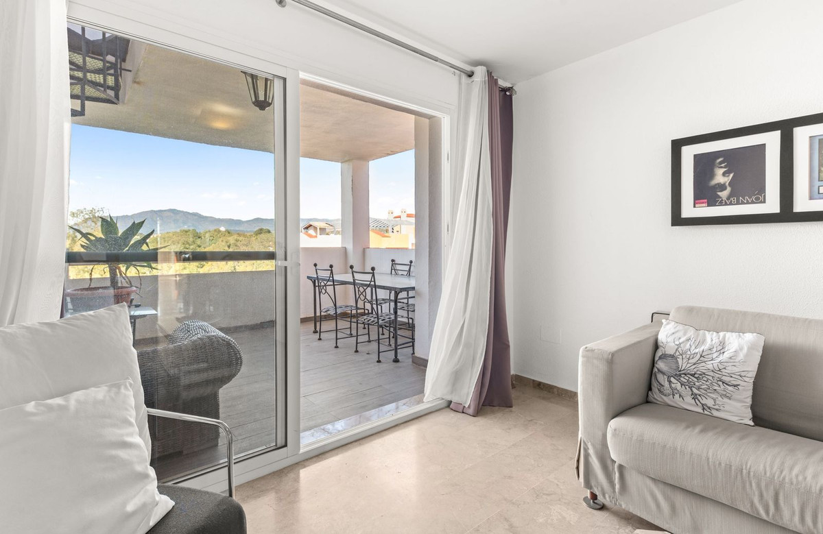 2 Bed Apartment for sale in Atalaya Costa Del Sol, Málaga, Spain