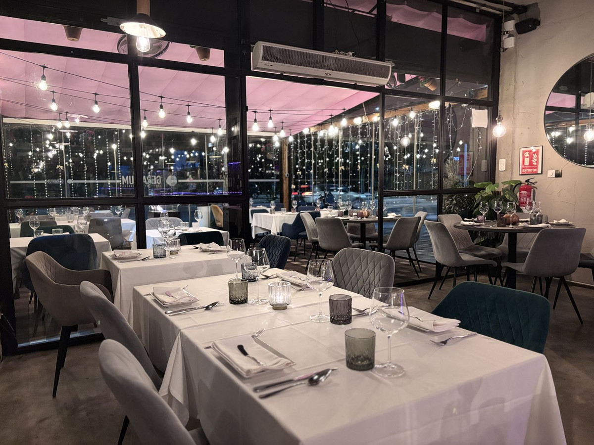 Se vende Restaurante  en Costa Del Sol, Málaga, España