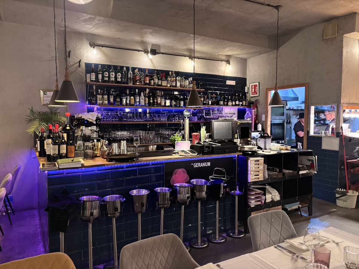Se vende Restaurante  en Costa Del Sol, Málaga, España