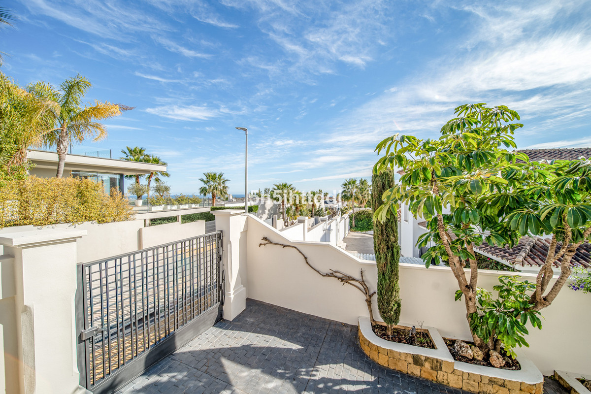 Se vende Villa - Chalet de 5 dormitorios en Costa Del Sol, Málaga, España