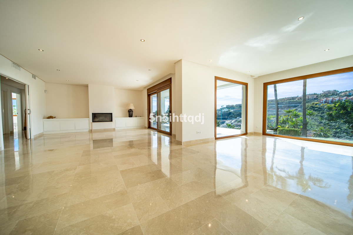 Se vende Villa - Chalet de 5 dormitorios en Costa Del Sol, Málaga, España