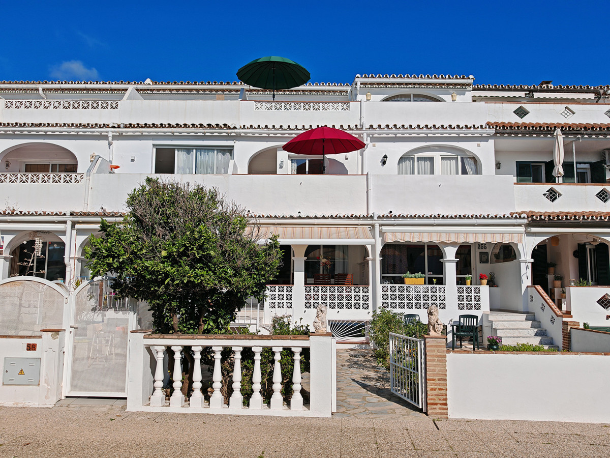 3 Bed Townhouse for sale in Manilva Costa Del Sol, Málaga, Spain