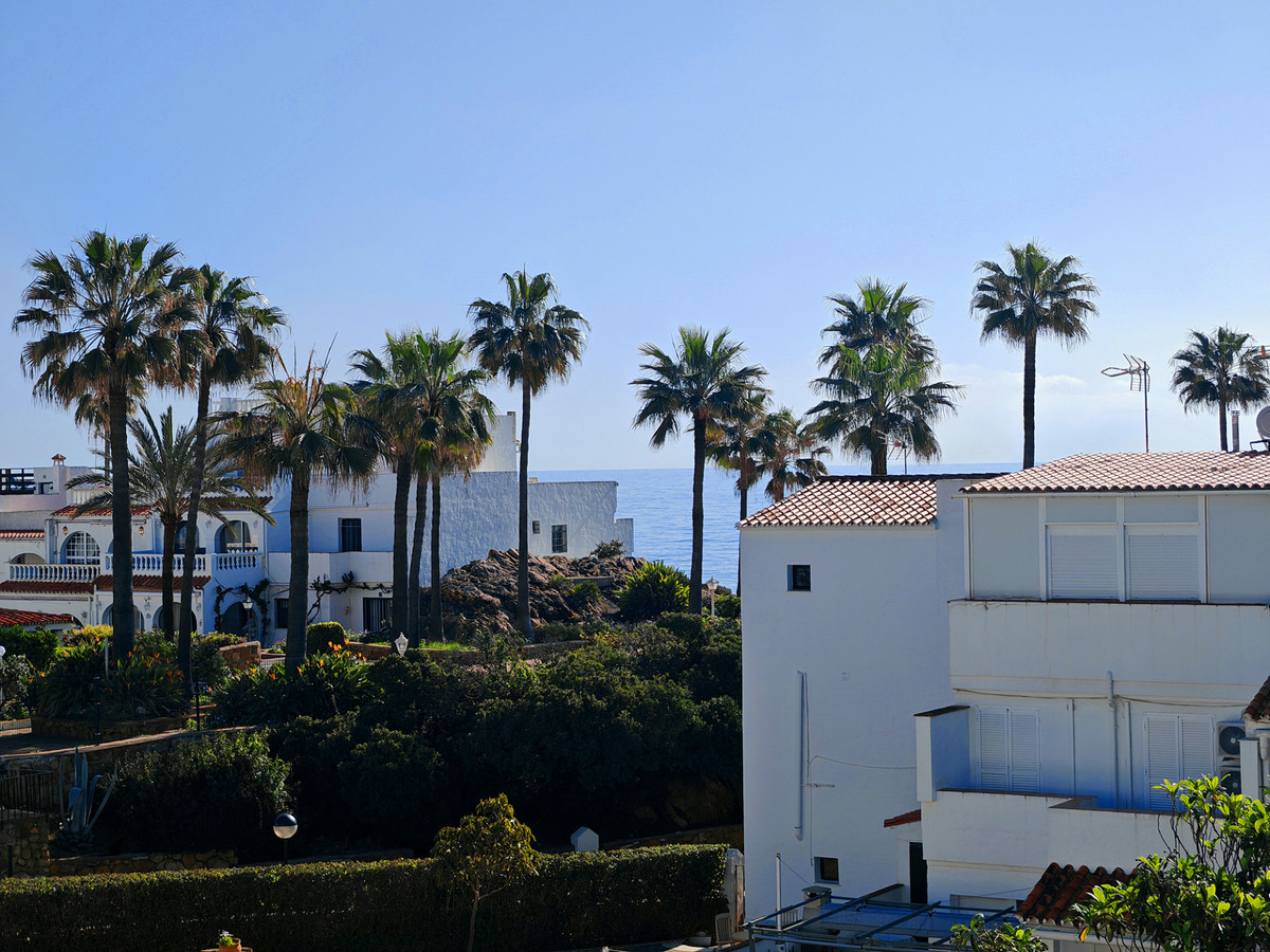 3 Bed Townhouse for sale in Manilva Costa Del Sol, Málaga, Spain