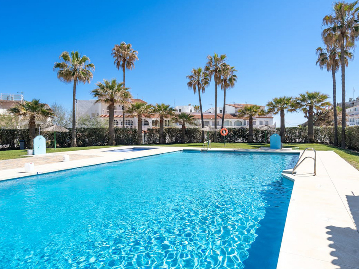 3 Bed Townhouse for sale in Manilva Costa Del Sol, Málaga, Spain