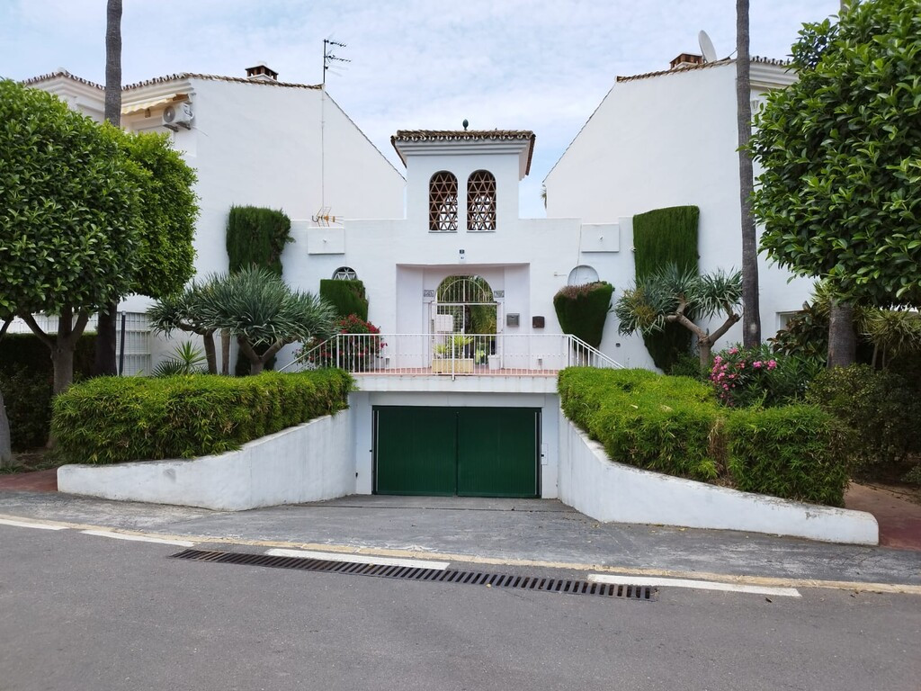 2 Bed Apartment for sale in Mijas Golf Costa Del Sol, Málaga, Spain