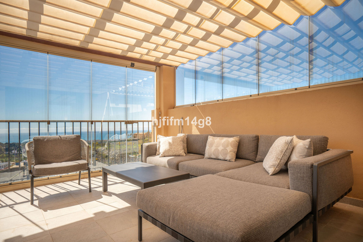 2 Bed Apartment for sale in Benahavís Costa Del Sol, Málaga, Spain