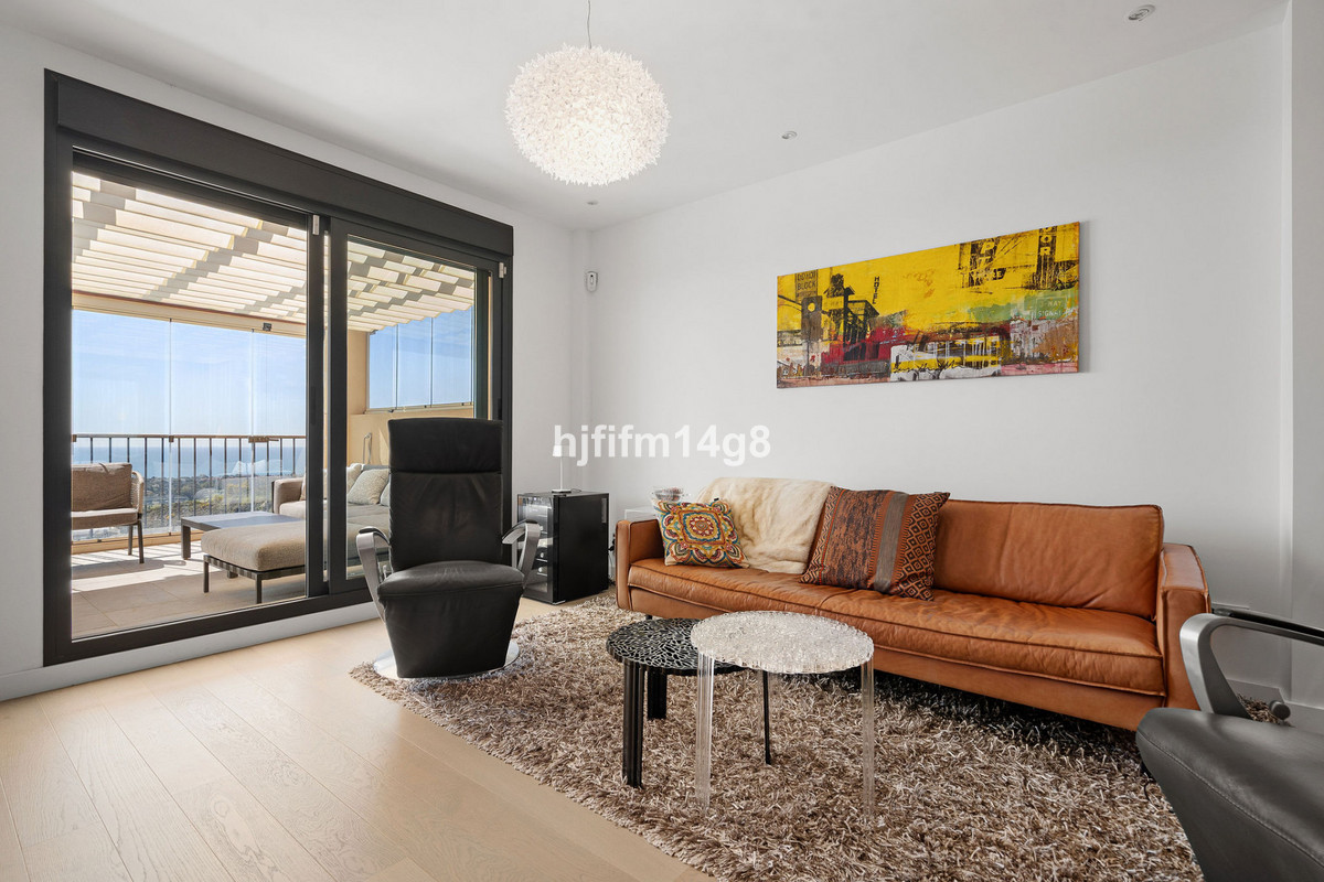 2 Bed Apartment for sale in Benahavís Costa Del Sol, Málaga, Spain