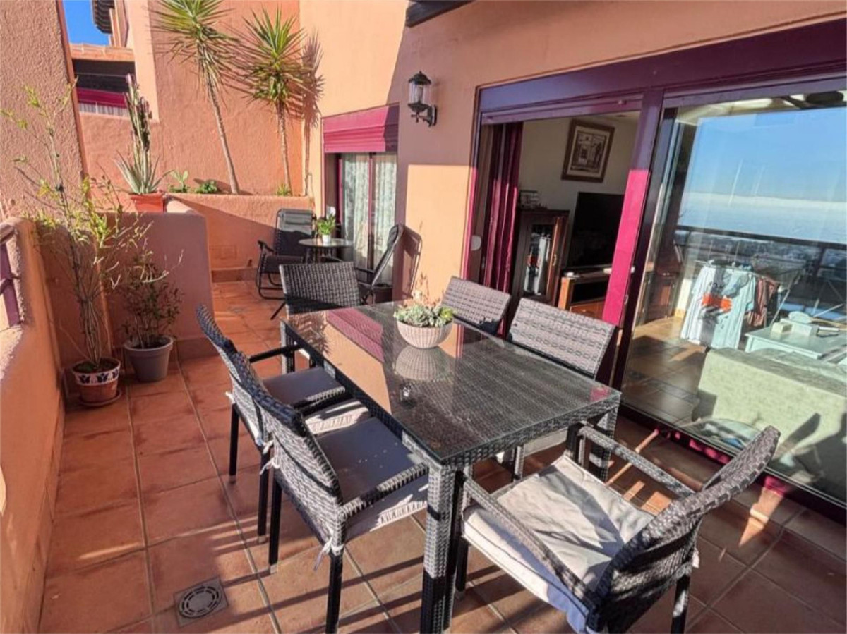 Se vende Apartamento Planta Media de 2 dormitorios en Costa Del Sol, Málaga, España