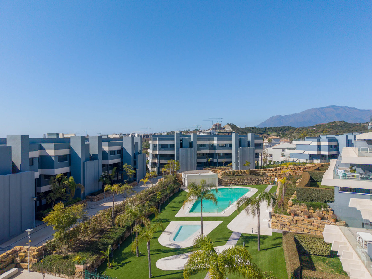 3 Bed Apartment for sale in Estepona Costa Del Sol, Málaga, Spain