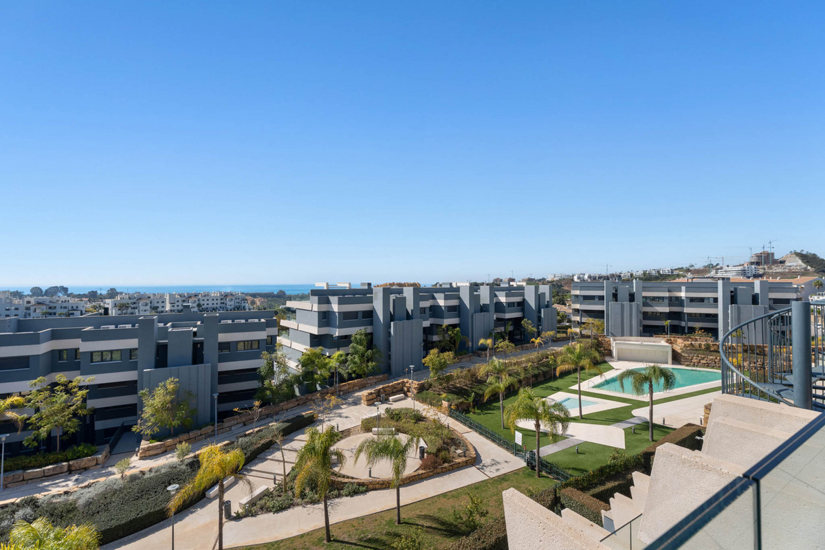 3 Bed Apartment for sale in Estepona Costa Del Sol, Málaga, Spain