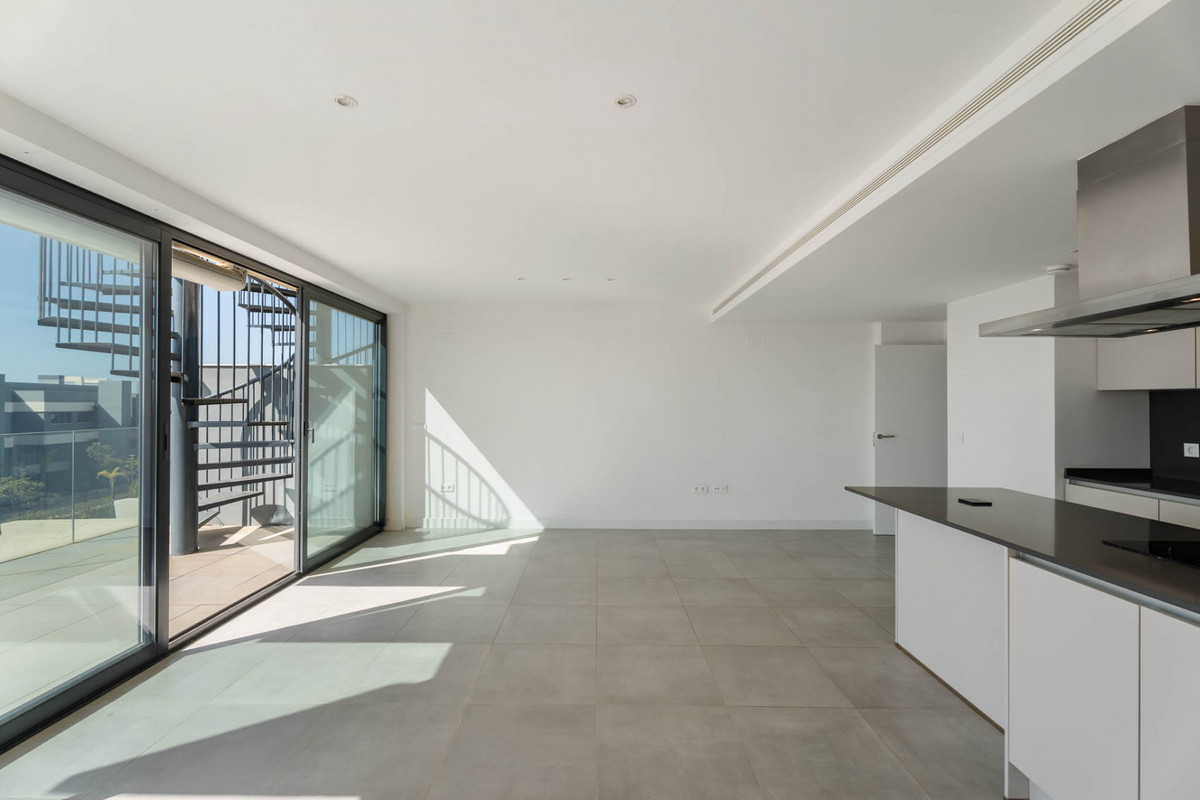 3 Bed Apartment for sale in Estepona Costa Del Sol, Málaga, Spain