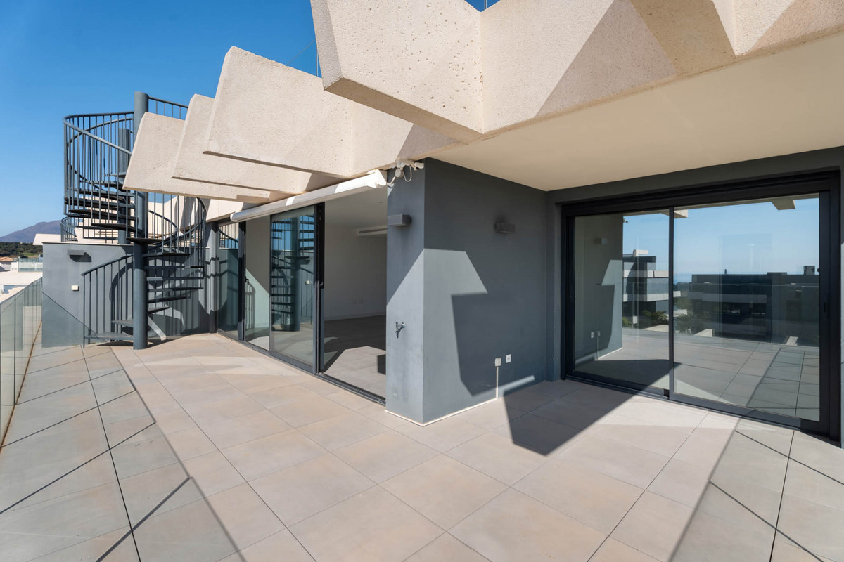 3 Bed Apartment for sale in Estepona Costa Del Sol, Málaga, Spain