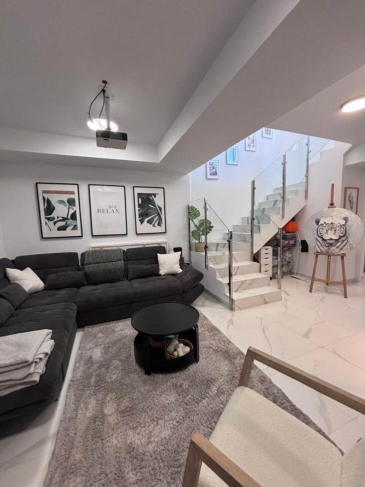 Se vende Villa - Chalet de 5 dormitorios en Costa Blanca, Alicante, España