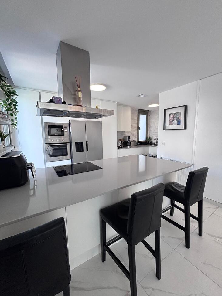 Se vende Villa - Chalet de 5 dormitorios en Costa Blanca, Alicante, España