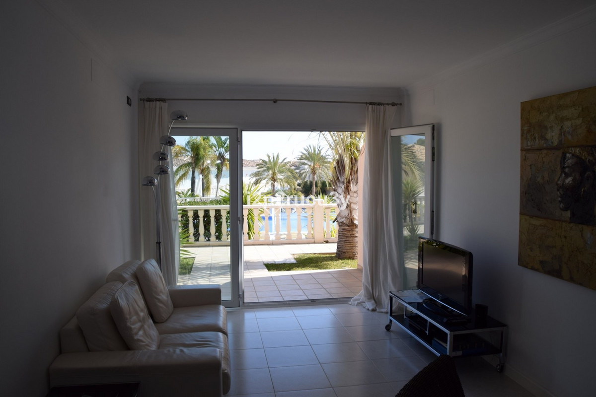 Se vende Apartamento Planta Baja de 1 dormitorios en Costa Blanca, Alicante, España