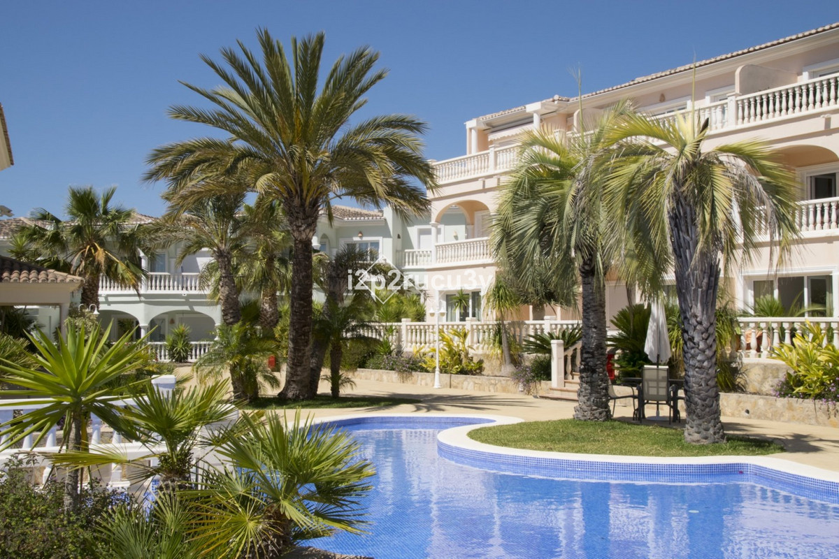 Se vende Apartamento Planta Baja de 2 dormitorios en Costa Blanca, Alicante, España