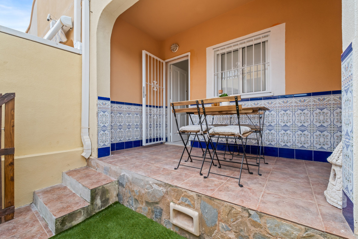 2 Bed Townhouse for sale in Playa Flamenca Costa Blanca, Alicante, Spain