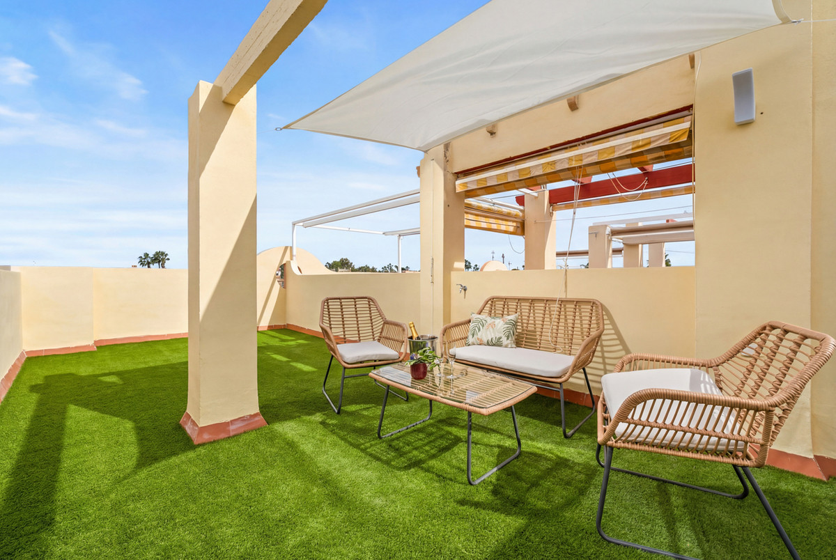 2 Bed Townhouse for sale in Playa Flamenca Costa Blanca, Alicante, Spain
