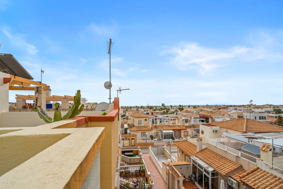 2 Bed Townhouse for sale in Playa Flamenca Costa Blanca, Alicante, Spain
