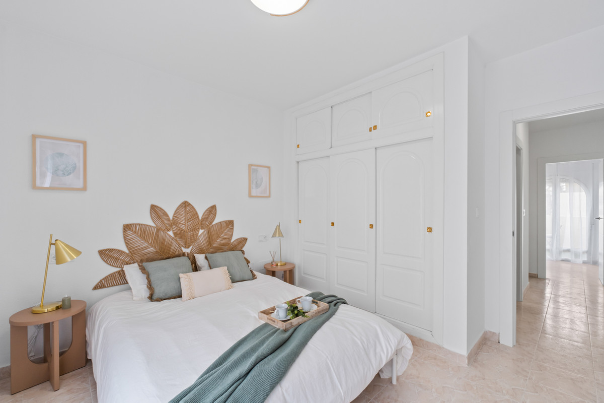 2 Bed Townhouse for sale in Playa Flamenca Costa Blanca, Alicante, Spain