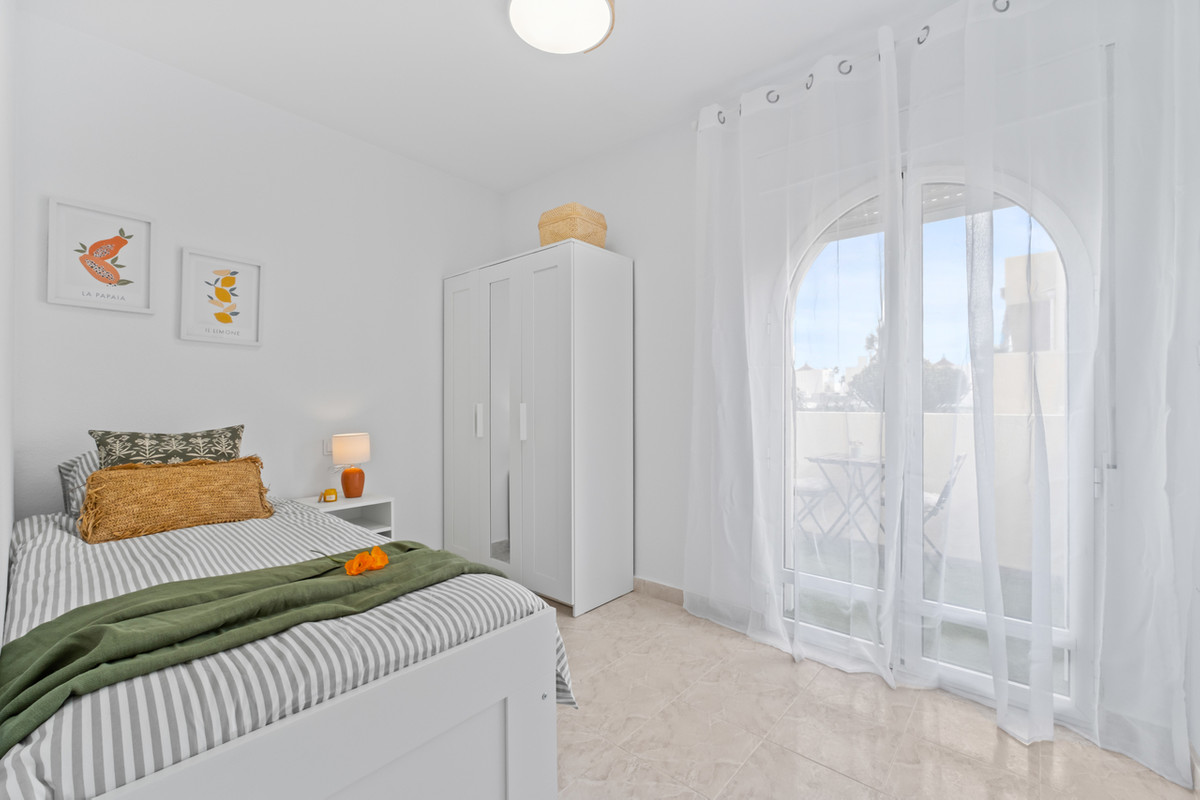 2 Bed Townhouse for sale in Playa Flamenca Costa Blanca, Alicante, Spain