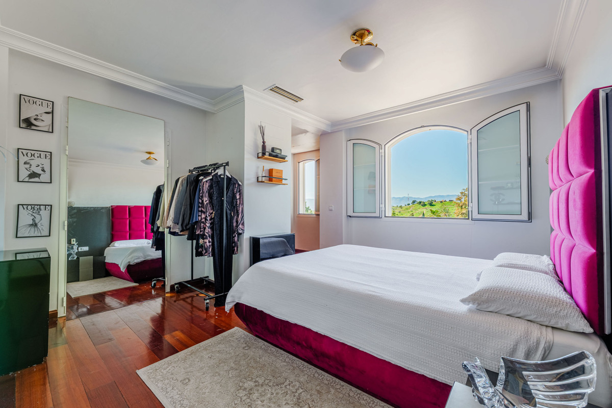 8 Bed Townhouse for sale in Puerto De La Torre Costa Del Sol, Málaga, Spain