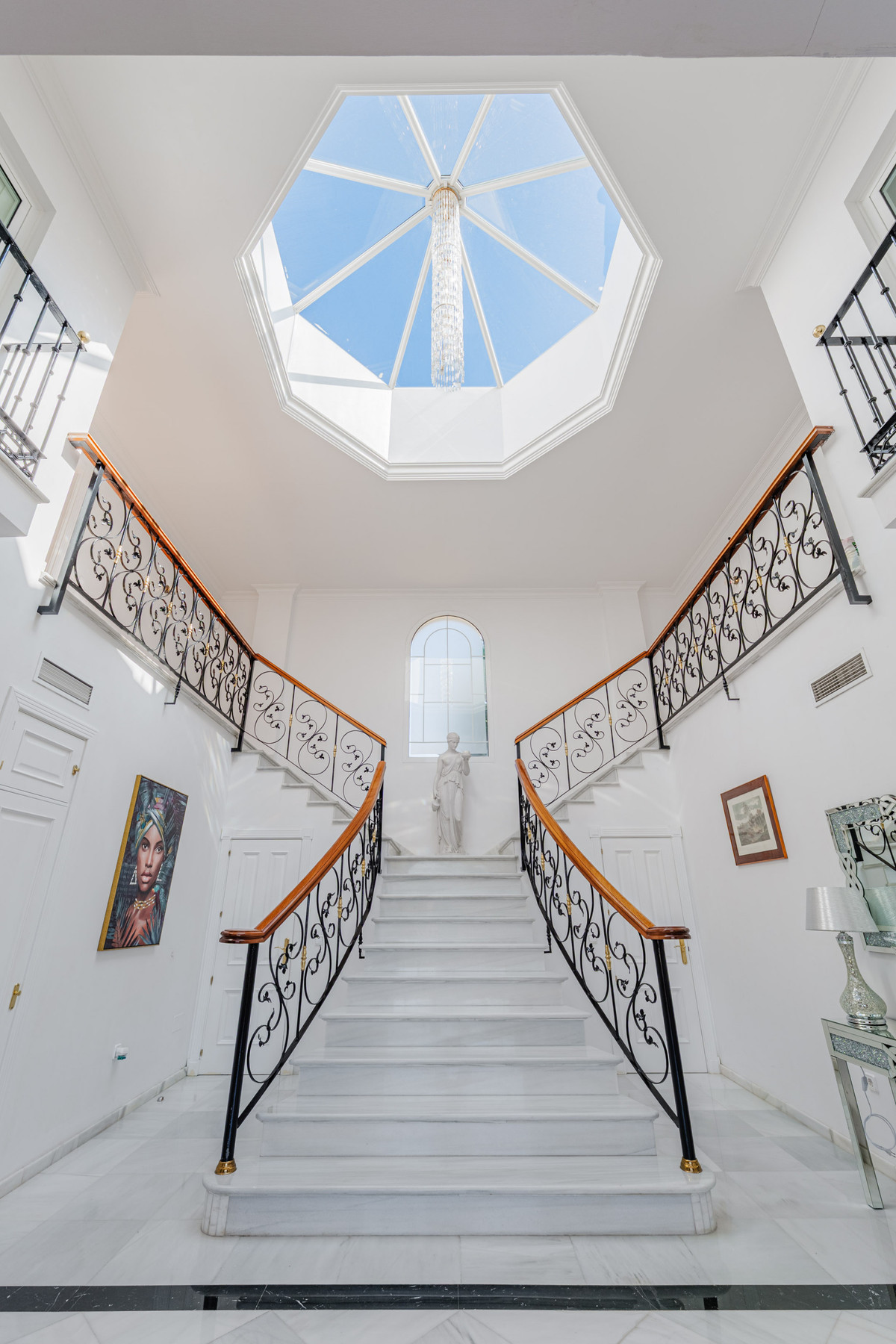 8 Bed Townhouse for sale in Puerto De La Torre Costa Del Sol, Málaga, Spain