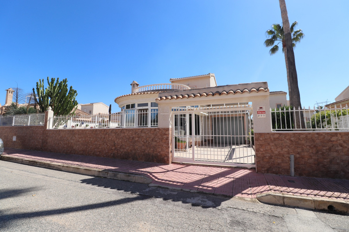 2 Bed Townhouse for sale in Ciudad Quesada Costa Blanca, Alicante, Spain