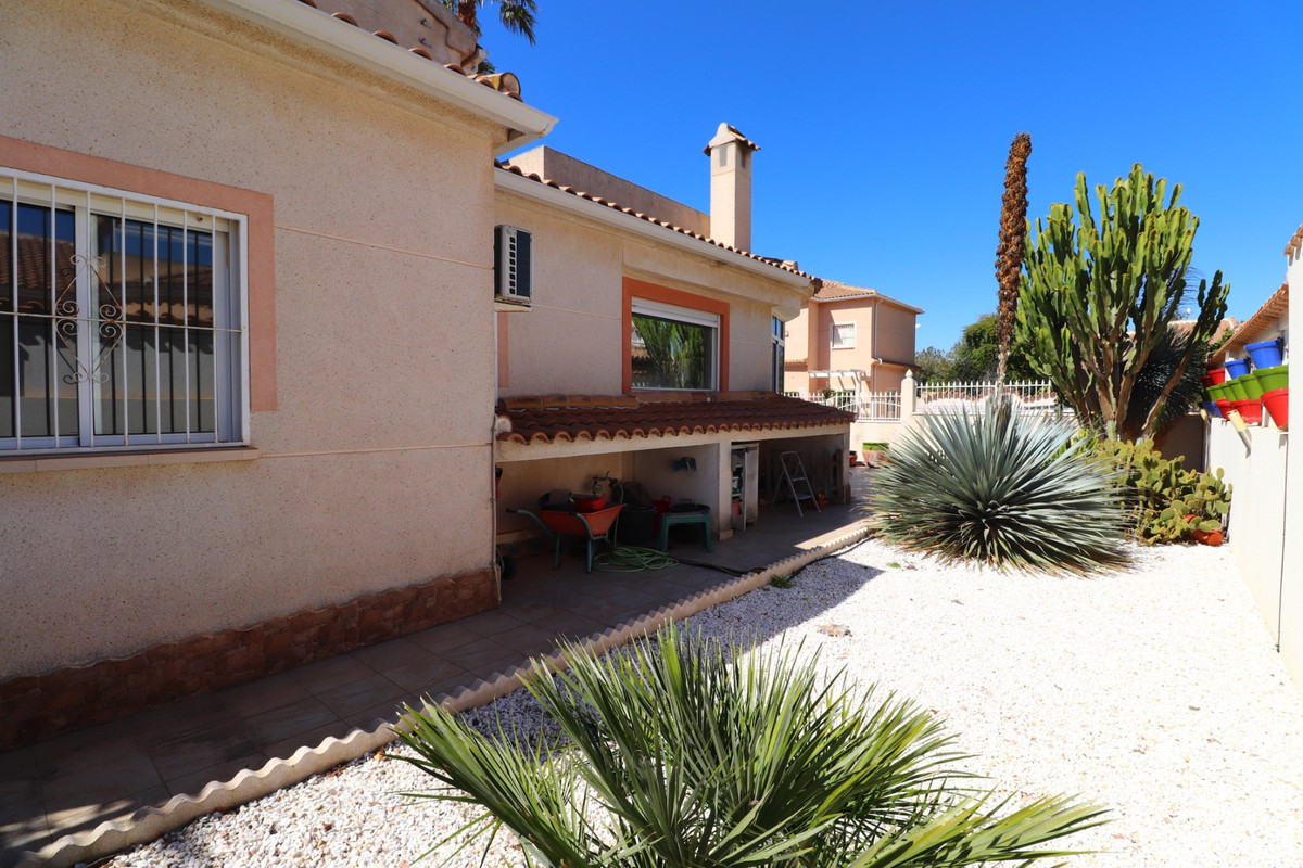 Se vende Villa - Chalet de 2 dormitorios en Costa Blanca, Alicante, España