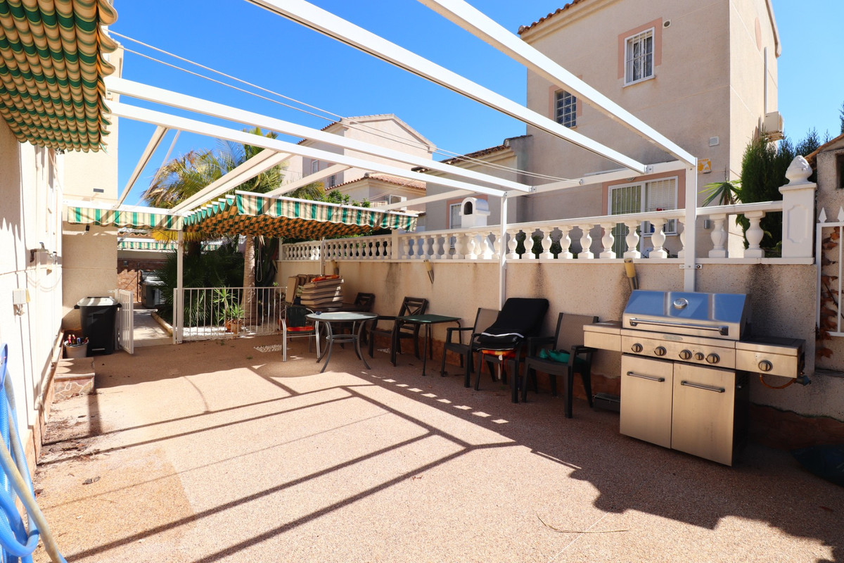 Se vende Villa - Chalet de 2 dormitorios en Costa Blanca, Alicante, España