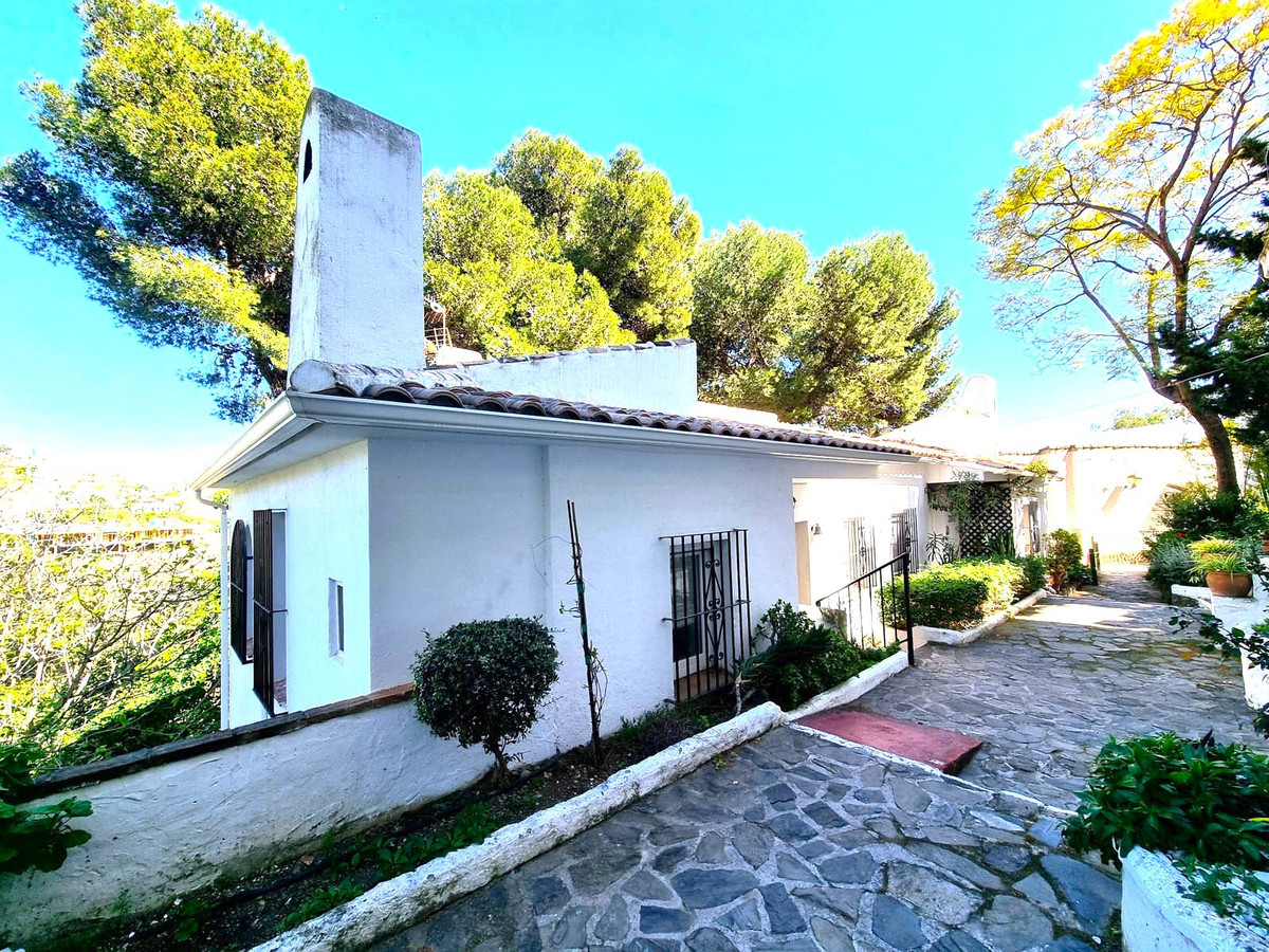 2 Bed Townhouse for sale in Benalmadena Costa Del Sol, Málaga, Spain