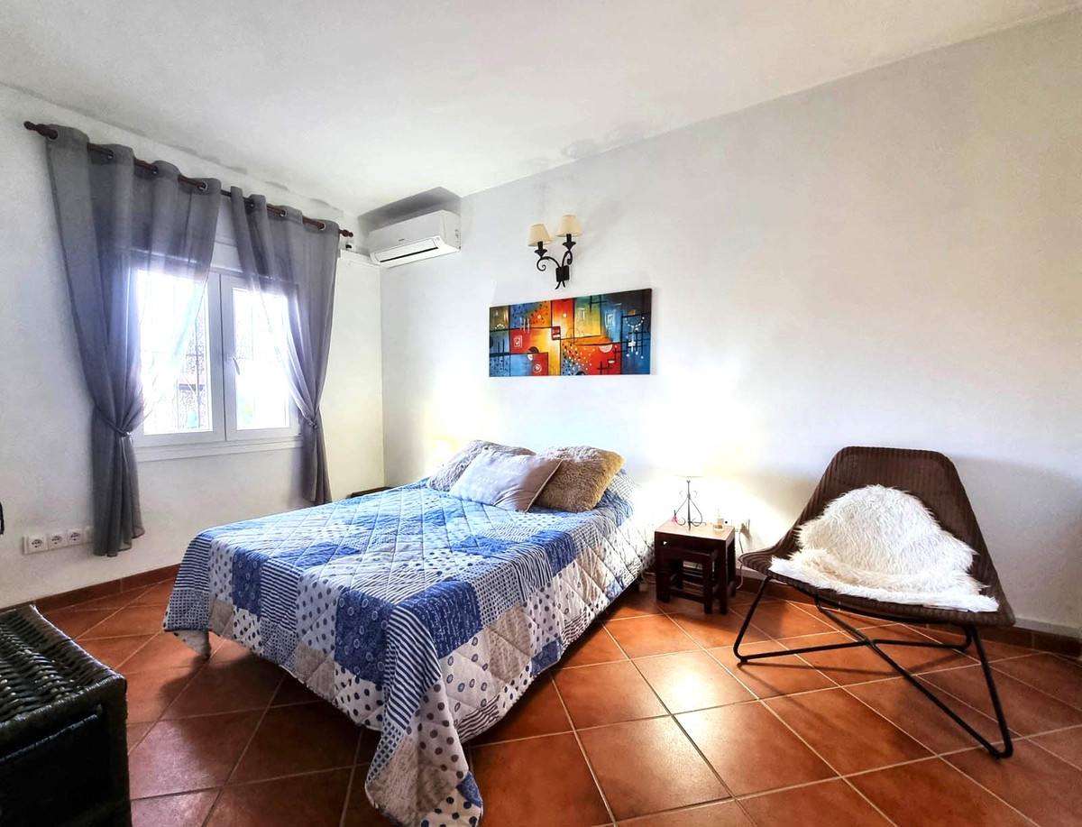 2 Bed Townhouse for sale in Benalmadena Costa Del Sol, Málaga, Spain