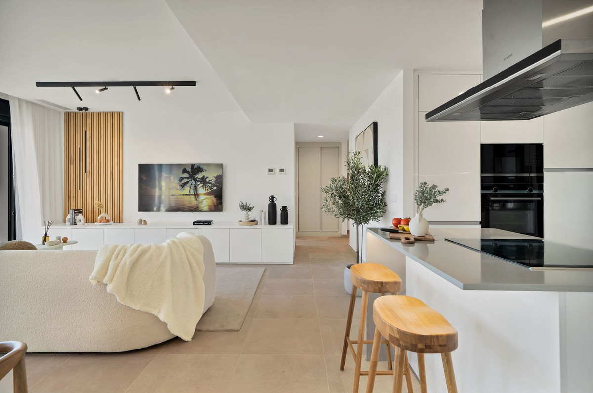 3 Bed Apartment for sale in Estepona Costa Del Sol, Málaga, Spain
