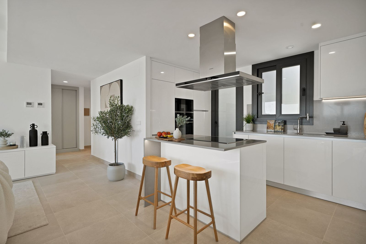 3 Bed Apartment for sale in Estepona Costa Del Sol, Málaga, Spain