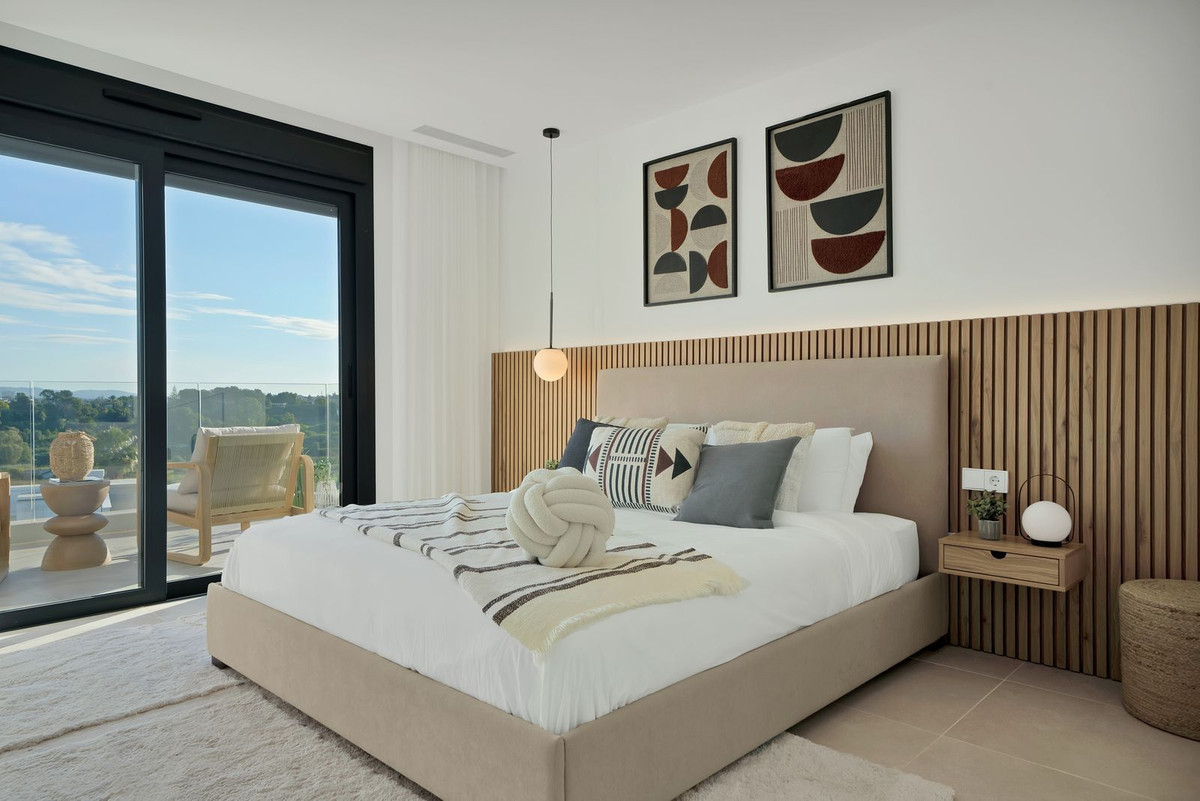 3 Bed Apartment for sale in Estepona Costa Del Sol, Málaga, Spain