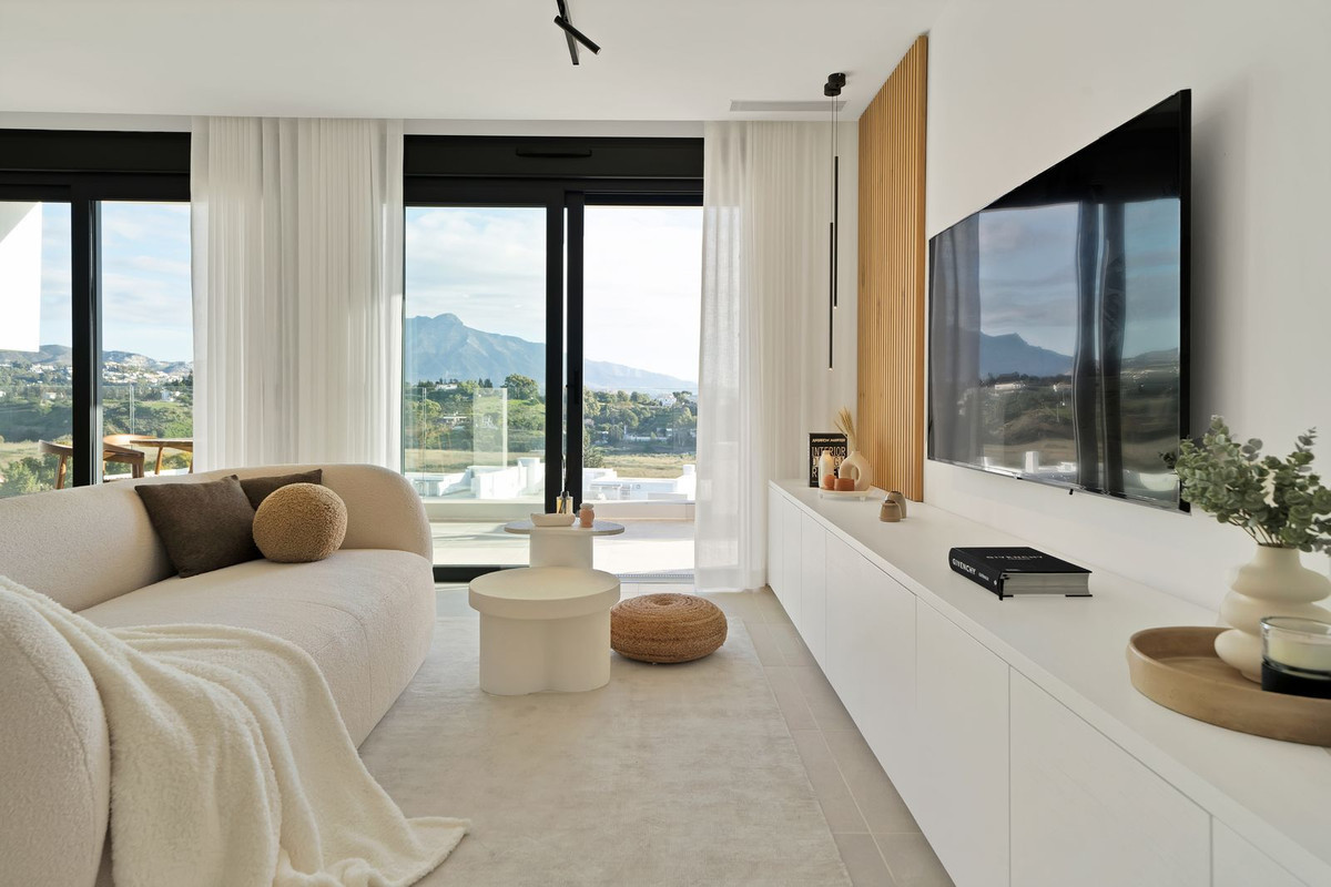 3 Bed Apartment for sale in Estepona Costa Del Sol, Málaga, Spain