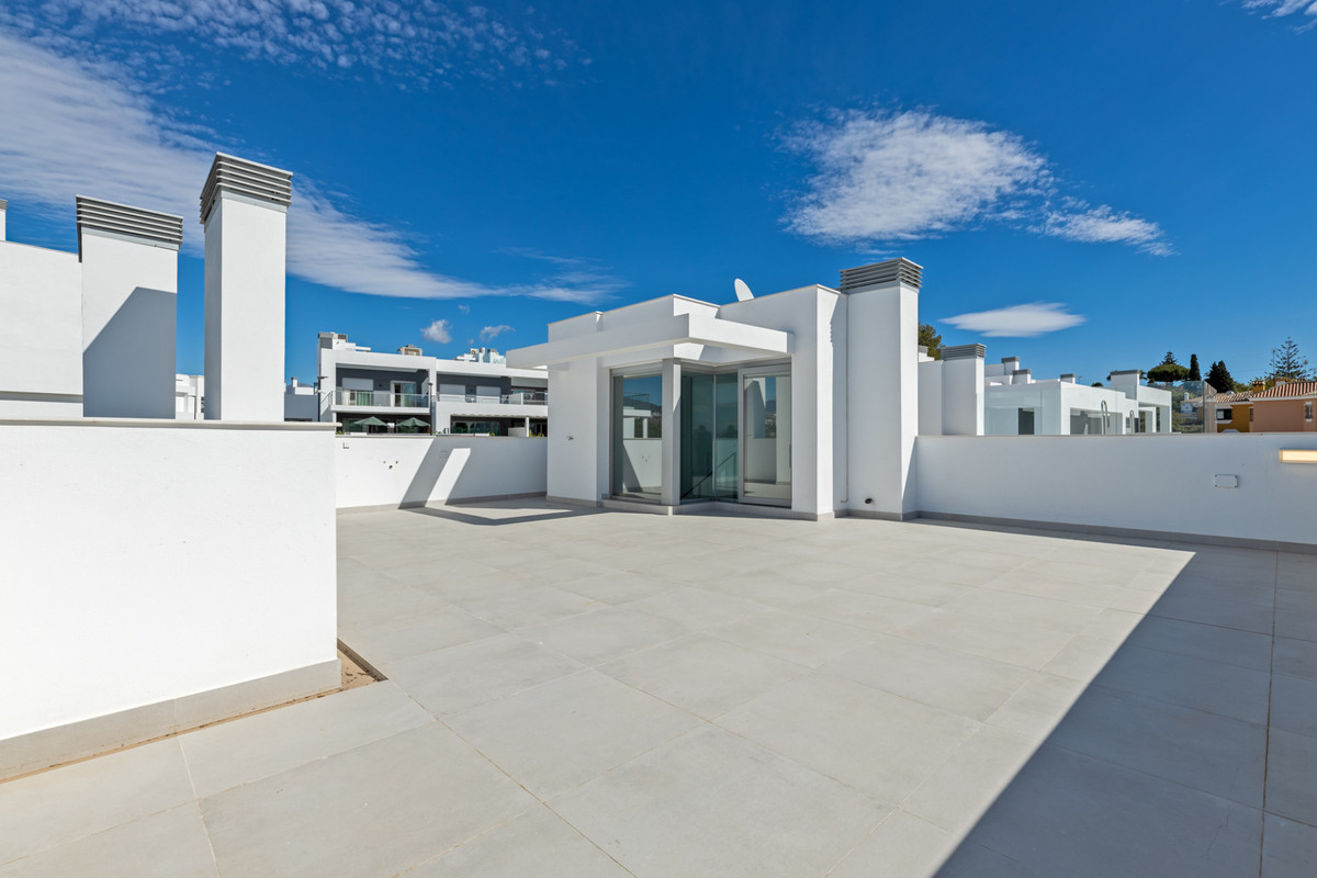 Se vende Pareada de 4 dormitorios en Costa Del Sol, Málaga, España