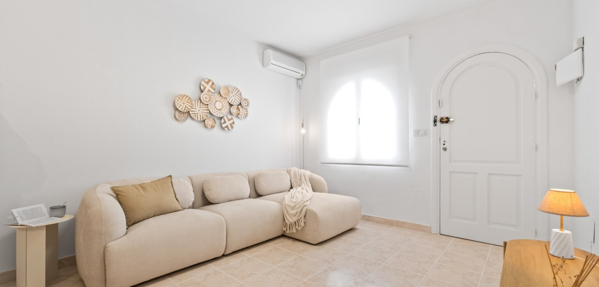 2 Bed Townhouse for sale in La Florida Costa Blanca, Alicante, Spain