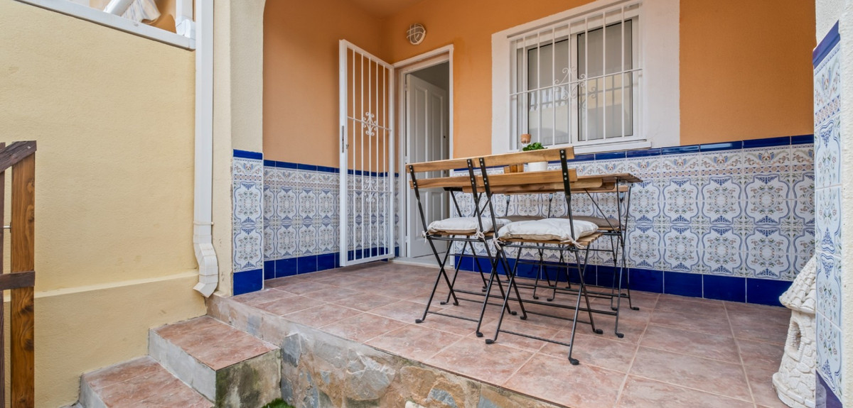 2 Bed Townhouse for sale in La Florida Costa Blanca, Alicante, Spain