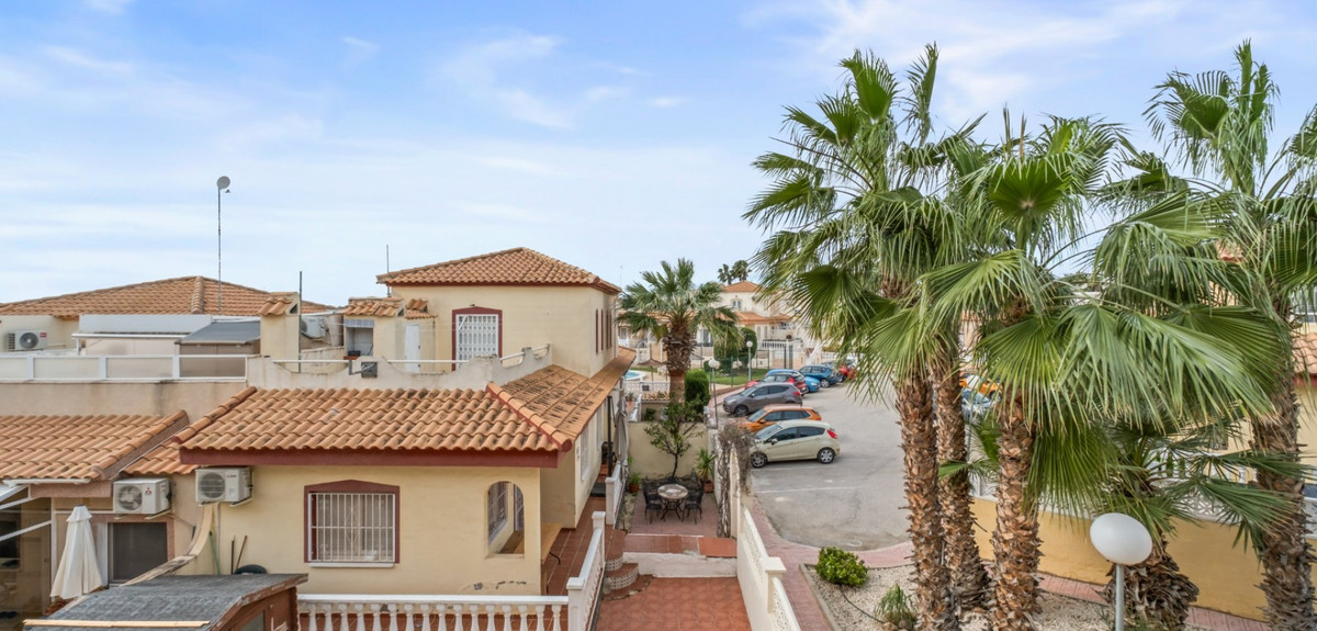 2 Bed Townhouse for sale in La Florida Costa Blanca, Alicante, Spain