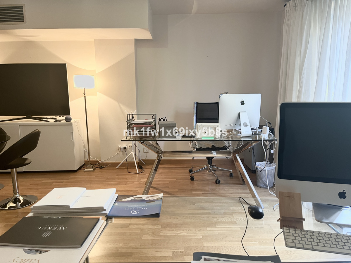 Se vende Oficina  en Costa Del Sol, Málaga, España