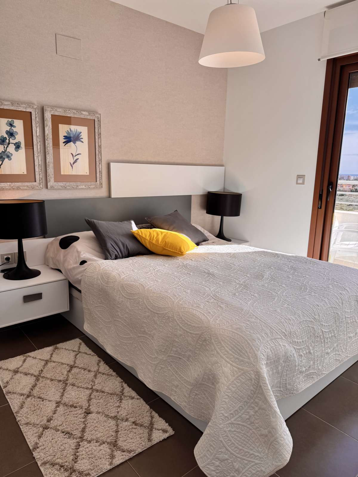Se vende Apartamento Planta Media de 2 dormitorios en Costa Blanca, Alicante, España